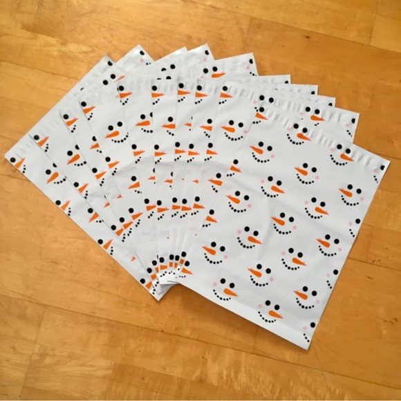 10 Count - 9.5 x 12 inches Winter Polymailers (SNOWMAN FACES) - Picture 11 of 11